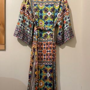 This is a beautiful dress that is very comfortable to wear and good quality.